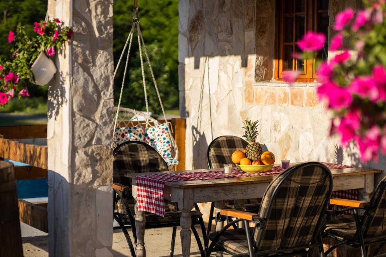 Burzan Bungalovi Podgorica Kültér fotó